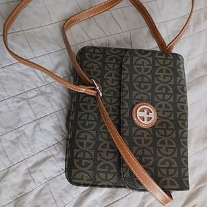 Elegant Green Patterned Crossbody Bag